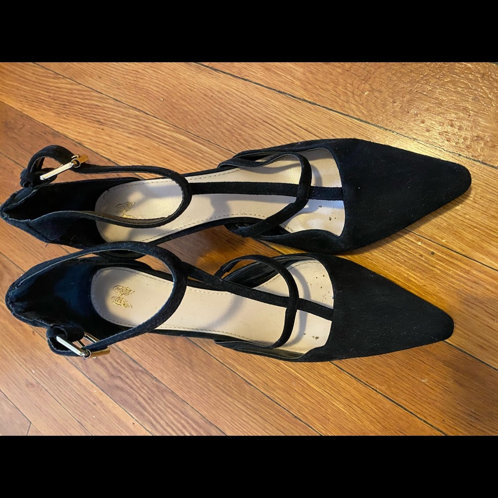 Victoria Secret 8.5 pointy black heel shoes strap suede